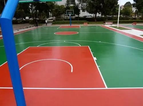 广安球场地面翻新,裂缝修重要性